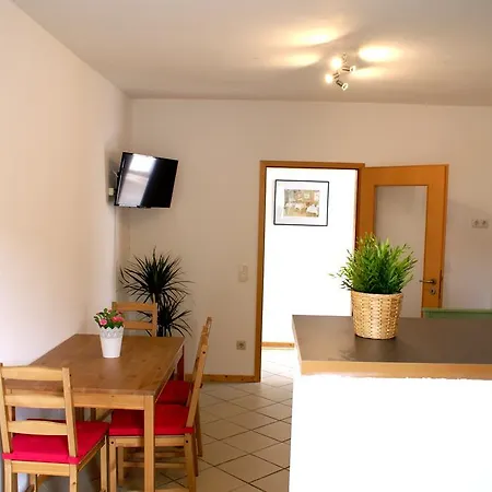 Lindenhof ゲストハウス 3*