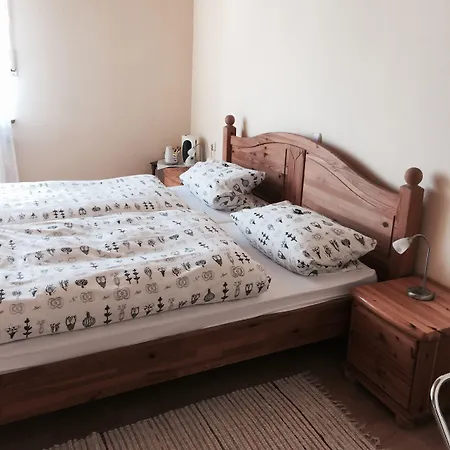 ゲストハウス Lindenhof 3*